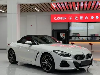 BMW Z4 2022 sDrive 25i M Conjunto deportivo exterior foto 3