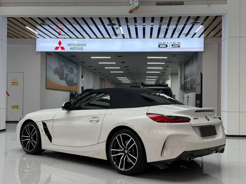 BMW Z4 2022 sDrive 25i M Conjunto deportivo exterior foto 6