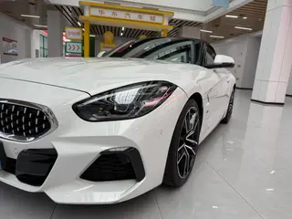 BMW Z4 2022 sDrive 25i M Conjunto deportivo exterior foto 7