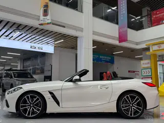 BMW Z4 2022 sDrive 25i M Conjunto deportivo interior foto 15
