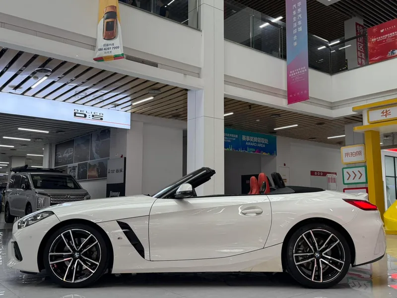 BMW Z4 2022 sDrive 25i M Conjunto deportivo interior foto 15