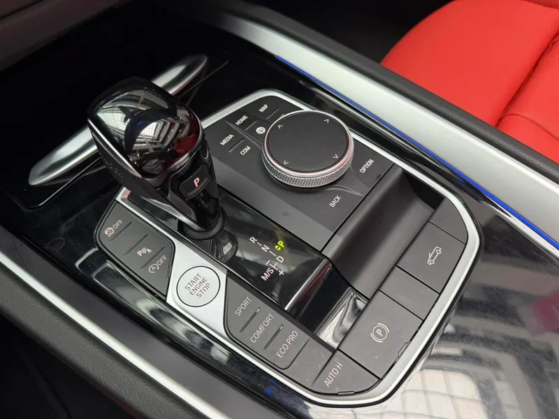 BMW Z4 2022 sDrive 25i M Conjunto deportivo interior foto 18