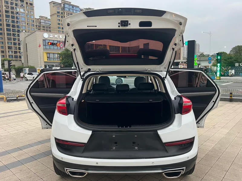 Geely Emgrand GS 2018 Versión deportiva 1.8L Tipo de collar automático interior foto 12