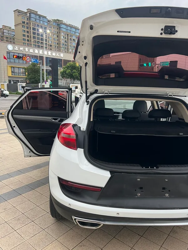 Geely Emgrand GS 2018 Versión deportiva 1.8L Tipo de collar automático interior foto 14