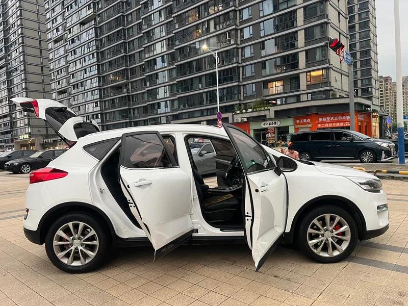 Geely Emgrand GS 2018 Versión deportiva 1.8L Tipo de collar automático interior foto 18
