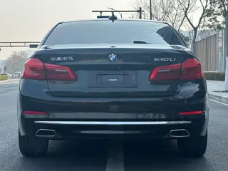 BMW 5 Series 2020 530Li Leading Type Luxury Set exterior photo 5
