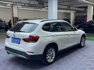 BMW X1 2015 sDrive18i Fashion Upgrade Edition exterior photo 4