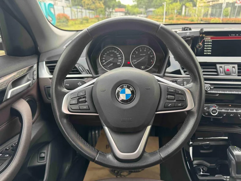 BMW X1 2016 xDrive20Li Luxury type interior photo 12