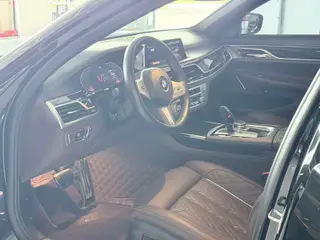 BMW 7 Series 2021 740Li Leading Type M Sports suit interior photo 7