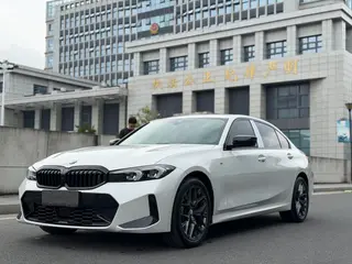 BMW 3 Series 2025 330Li M Sports Night Suit