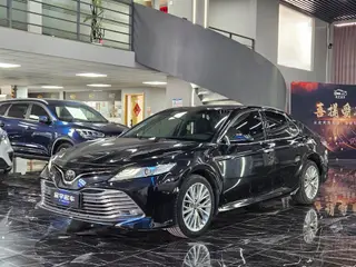 Toyota Camry 2019 2.5G Роскошная версия Страна VI
