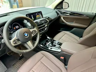 BMW X3 2018 xDrive25i M Sports suit Country VI interior photo 8