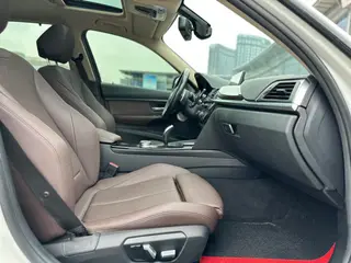 BMW 3 Series 2019 320Li M Спортивный костюм интерьер фото 11