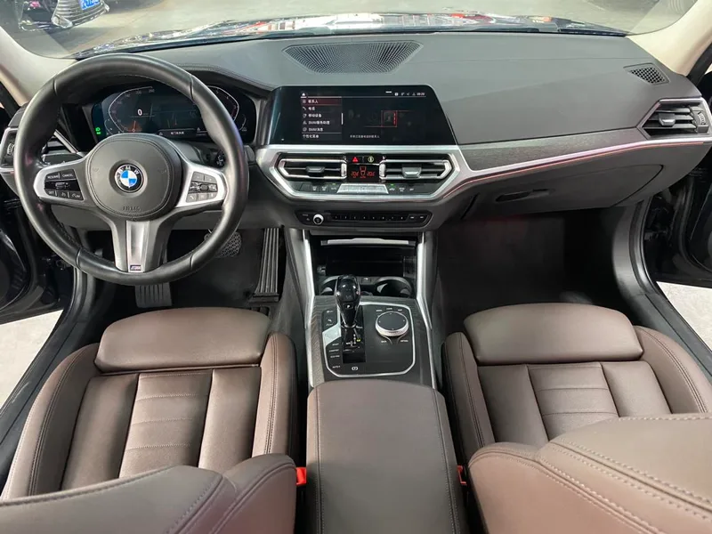 BMW 3 Series 2020 Restyling 325i M Sports suit interior photo 14