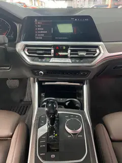 BMW 3 Series 2020 Restyling 325i M Sports suit interior photo 15