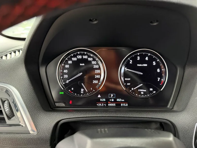 BMW 2 Series 2019 225i Convertible Coupe Sports Design Suit interior photo 9