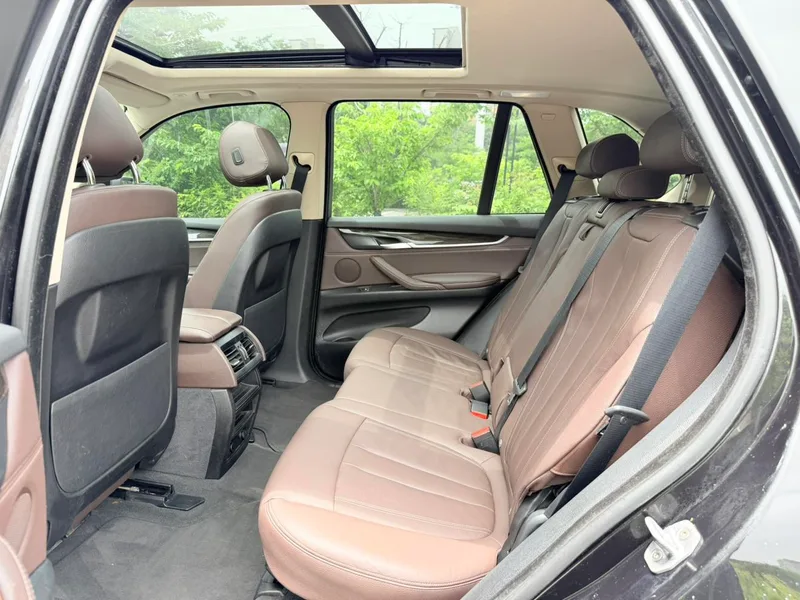 BMW X5 2014 xDrive35i Luxury type interior photo 10