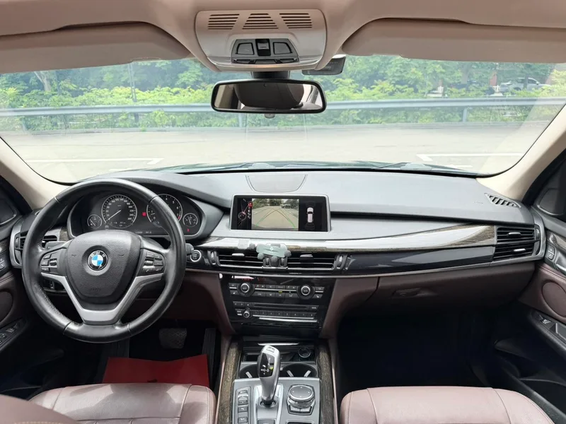 BMW X5 2014 xDrive35i Luxury type interior photo 13