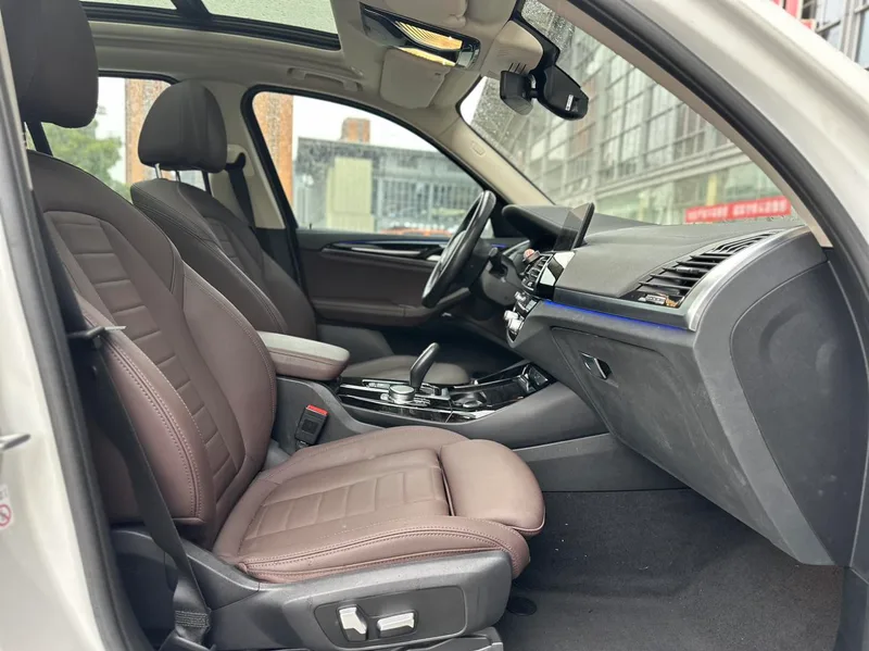 BMW X3 2021 xDrive25i M Ensemble de sport intérieur photo 11