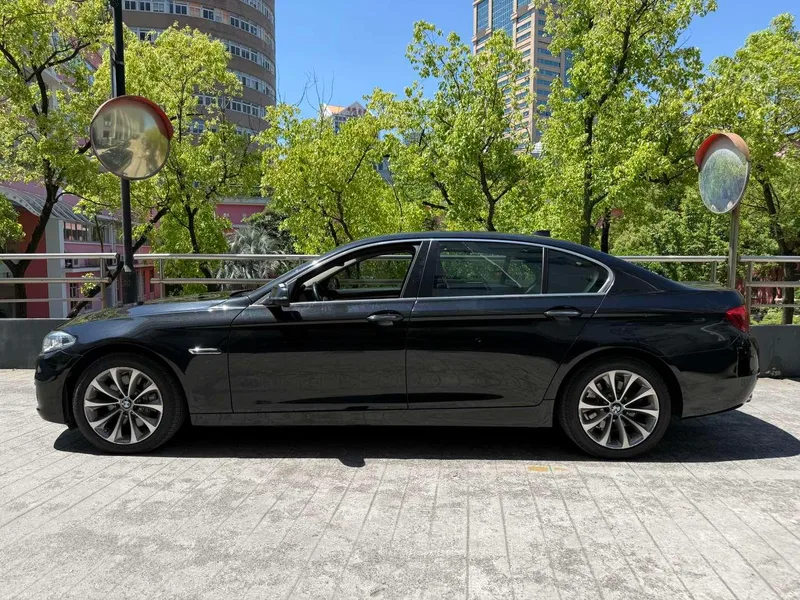 BMW 5 Series 2014 528Li xDrive Leader extérieur photo 3