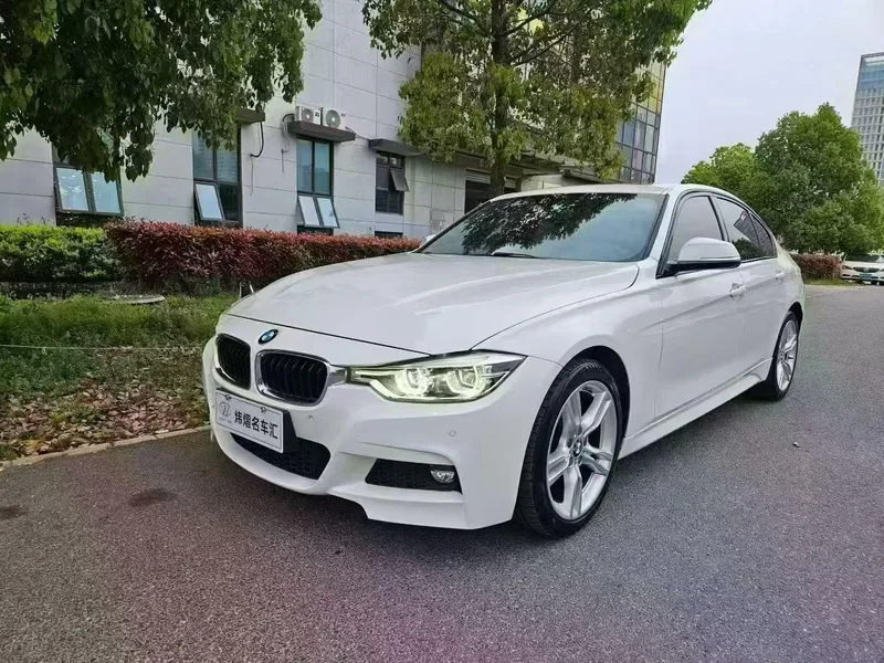 BMW 3 Series 2017 320i M Sporty exterior photo 6