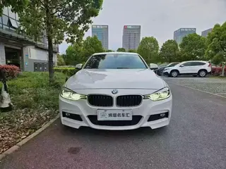 BMW 3 Series 2017 320i M Sporty interior photo 8