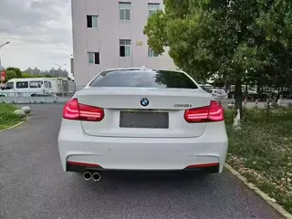 BMW 3 Series 2017 320i M Sporty interior photo 10