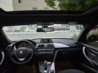 BMW 3 Series 2017 320i M Sporty interior photo 14