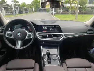 BMW 3 Series 2020 325Li M Sports suit interior photo 8