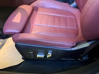 BMW X4 2019 xDrive30i M Off-road suit interior photo 13