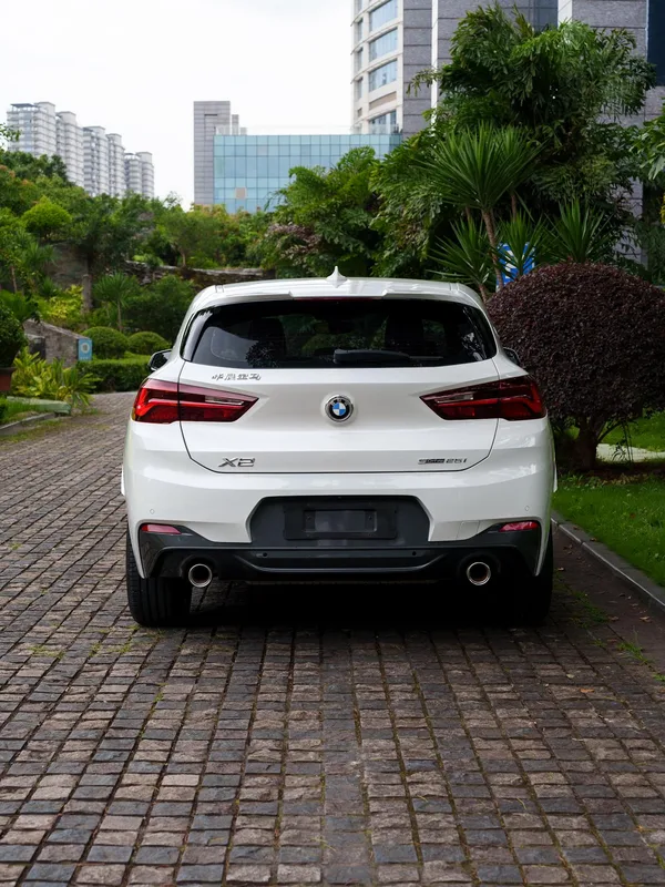 BMW X2 2021 sDrive25i Leading Type M Sports suit interior photo 12