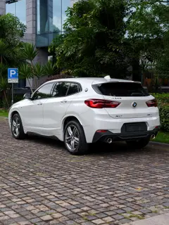 BMW X2 2021 sDrive25i Leading Type M Sports suit interior photo 13