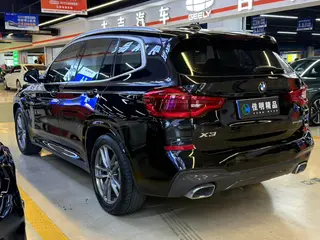 BMW X3 2020 xDrive25i M Sports suit interior photo 13