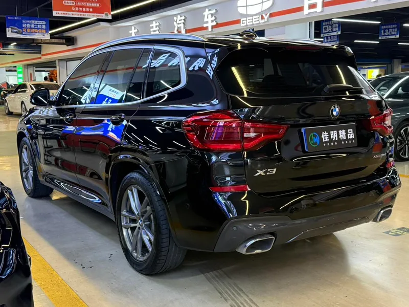 BMW X3 2020 xDrive25i M Sports suit interior photo 13