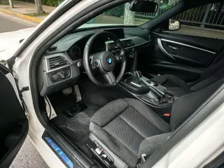 BMW 3 Series 2018 320i M Edición nocturna deportiva exterior foto 8