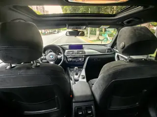 BMW 3 Series 2018 320i M Edición nocturna deportiva interior foto 11