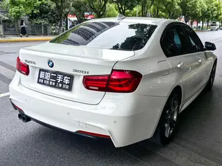 BMW 3 Series 2018 320i M Edición nocturna deportiva interior foto 17