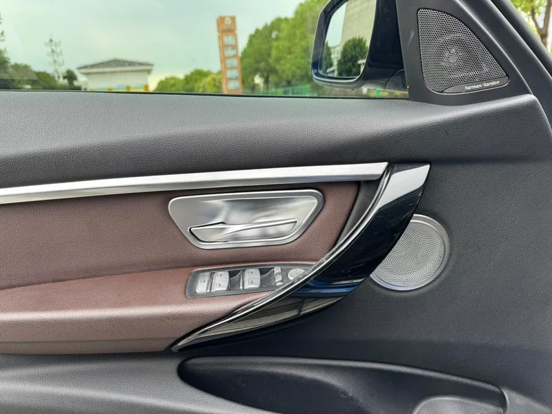 BMW 3 Series 2019 320Li M Ensemble de sport extérieur photo 8