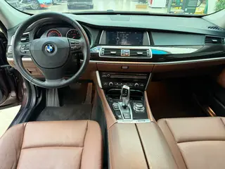 BMW 5 Series GT 2011 535i Style élégant intérieur photo 6