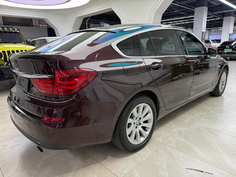 BMW 5 Series GT 2011 535i Style élégant intérieur photo 9