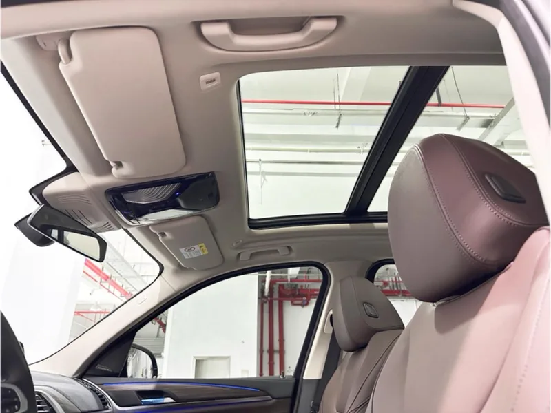 BMW X3 2021 xDrive28i M Sports suit interior photo 11