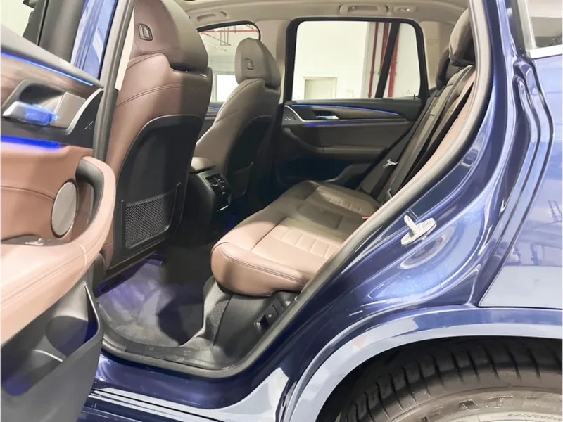 BMW X3 2021 xDrive28i M Sports suit interior photo 13