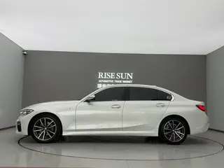 BMW 3 Series 2021 Mise à jour 320Li M Ensemble de sport extérieur photo 4