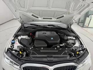 BMW 3 Series 2021 Mise à jour 320Li M Ensemble de sport intérieur photo 14