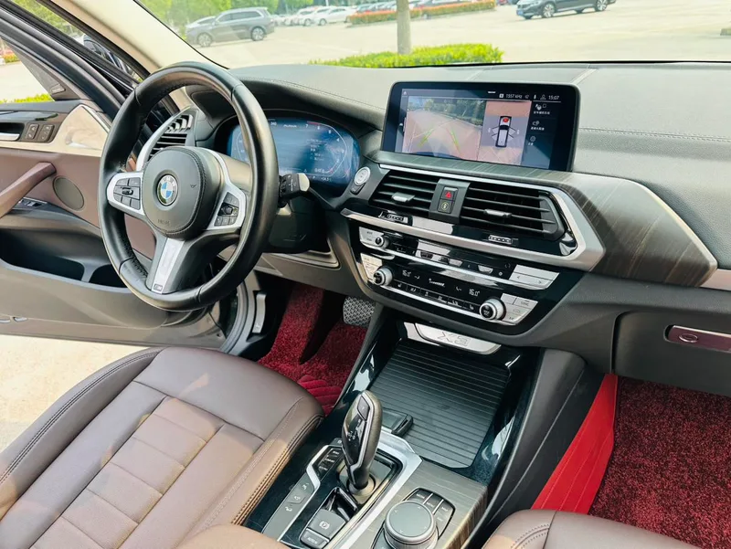 BMW X3 2020 xDrive25i M Sports suit interior photo 17