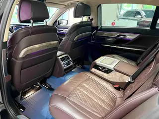 BMW 7 Series 2019 Restyling 740Li Leading Type Luxury Set interior photo 8