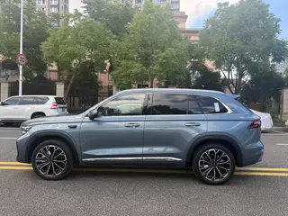 Geely Monjaro 2026 2.0TD High-power automatic four-wheel drive oriental obsidian full moon version exterior photo 8