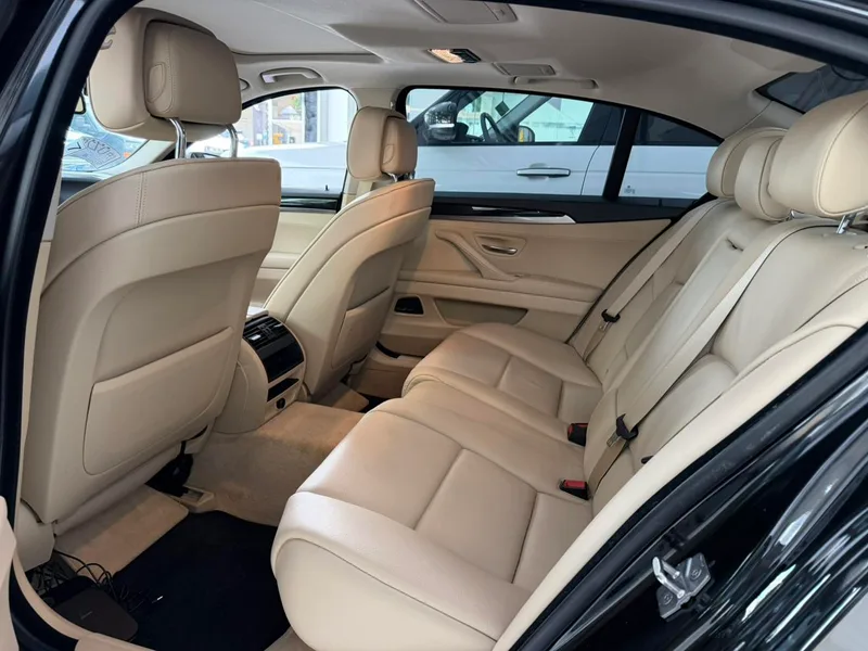 BMW 5 Series 2013 525Li Luxury type exterior photo 4