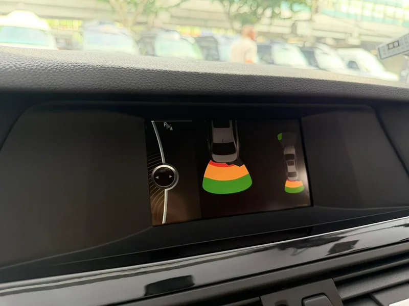 BMW 5 Series 2013 525Li Luxury type interior photo 8