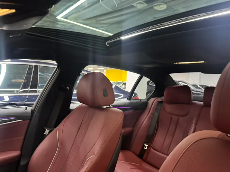 BMW 5 Series 2021 Restyling 525Li M Sports suit interior photo 12